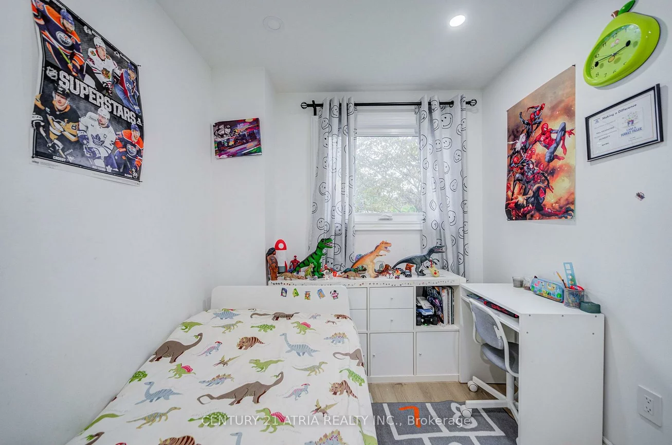 670, Elgin, Huron Heights-Leslie Valley, Newmarket