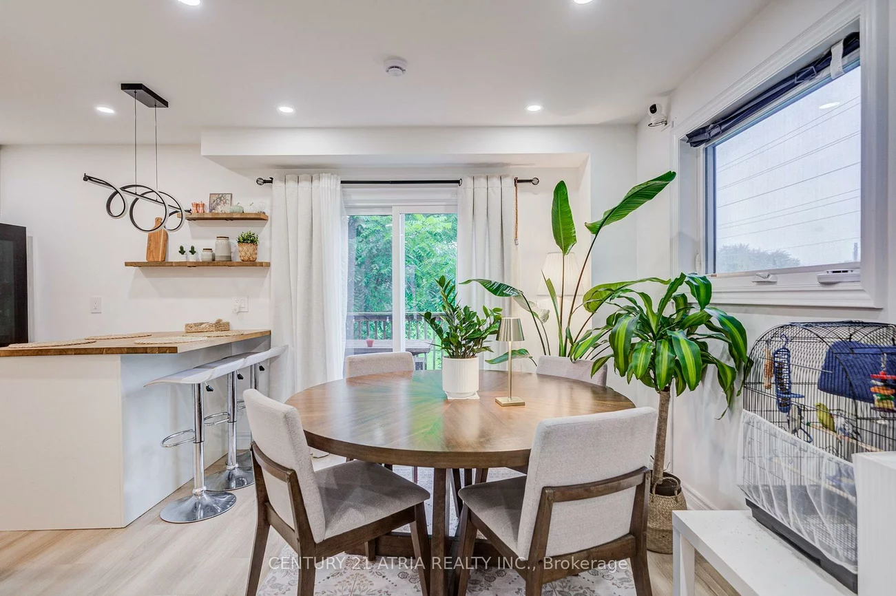 670, Elgin, Huron Heights-Leslie Valley, Newmarket