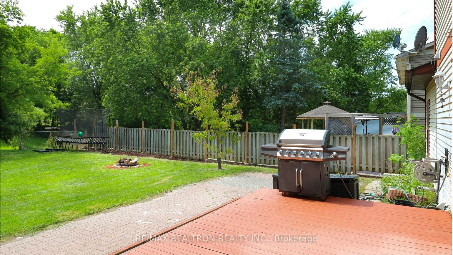 988, Jacarandah, Huron Heights-Leslie Valley, Newmarket