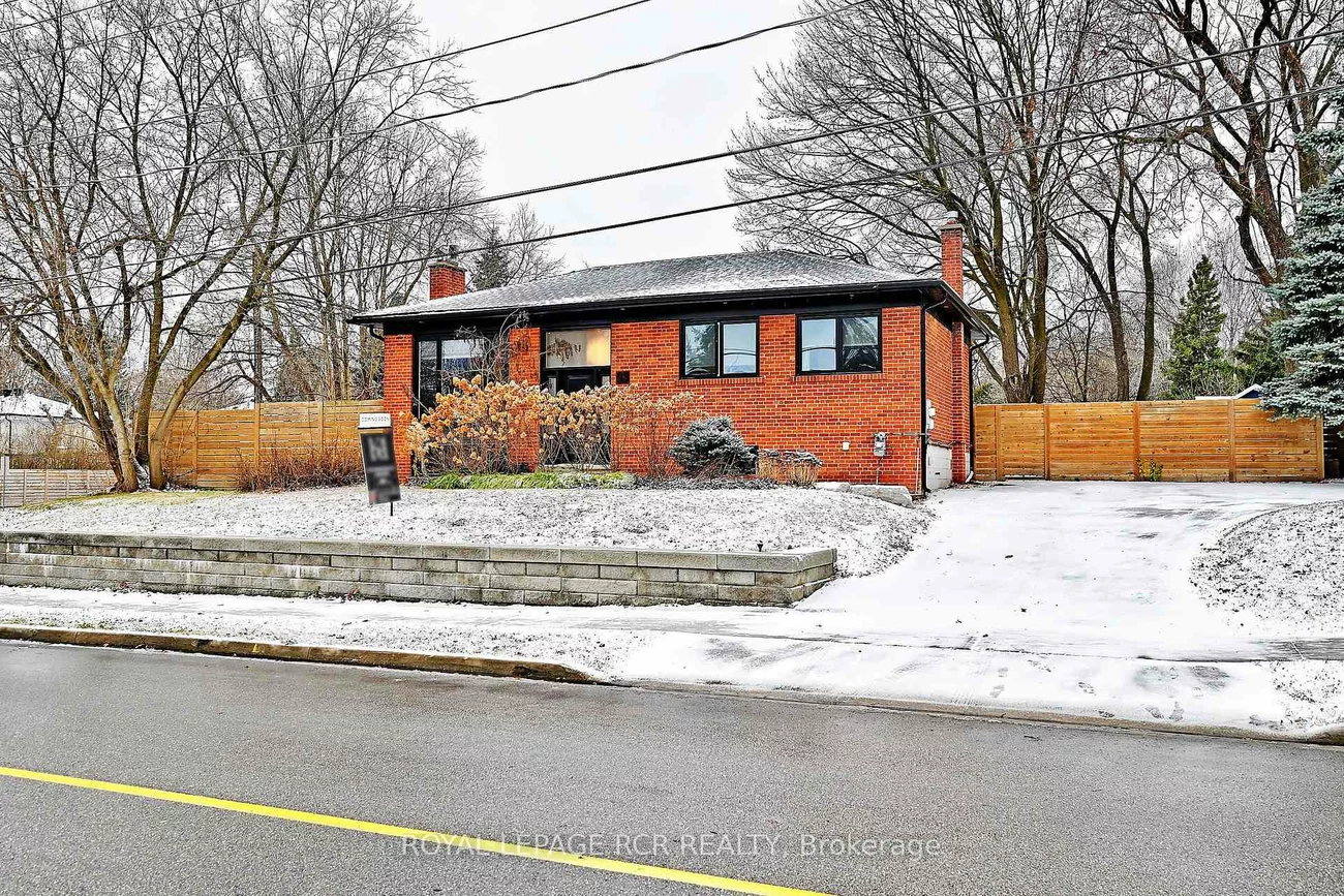 93, Queen, Central Newmarket, Newmarket