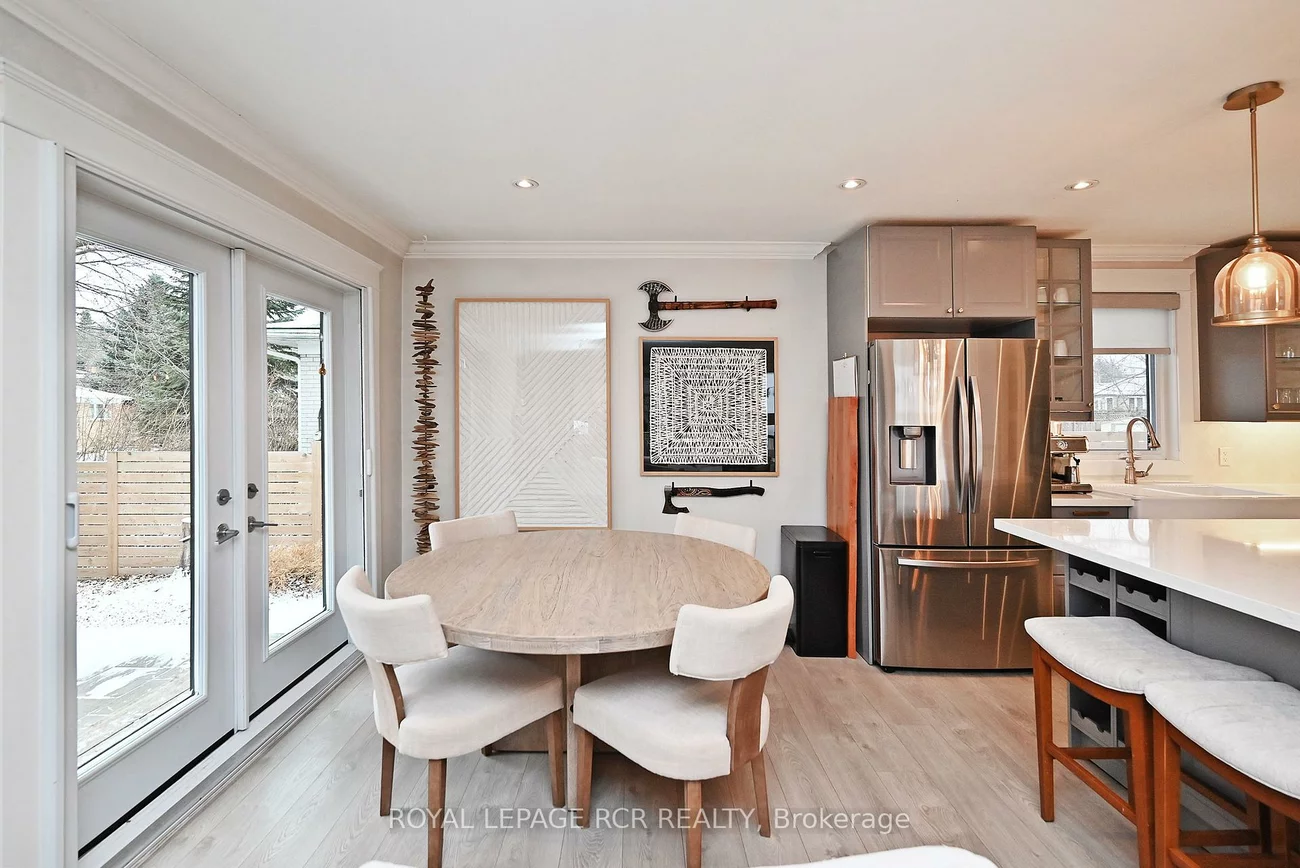 93, Queen, Central Newmarket, Newmarket