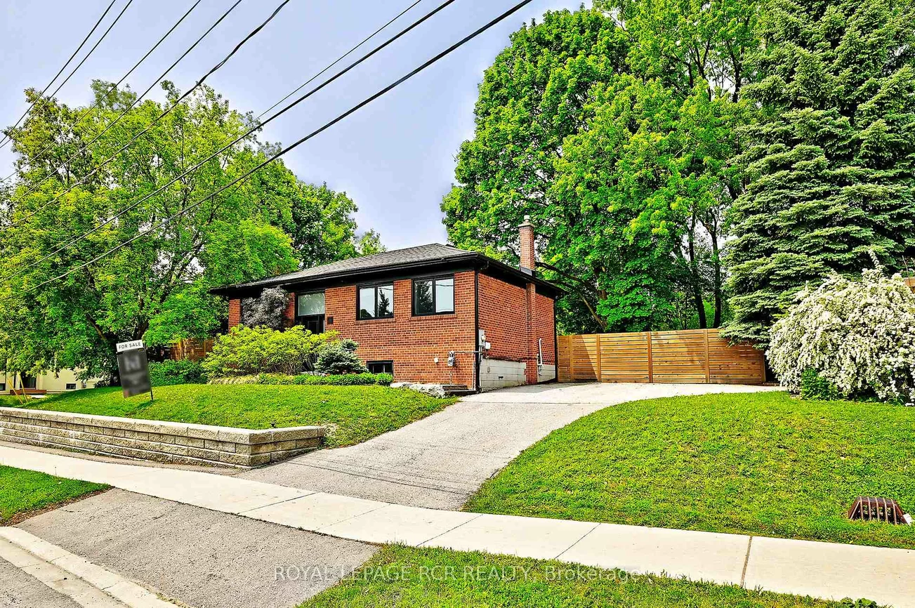 93, Queen, Central Newmarket, Newmarket