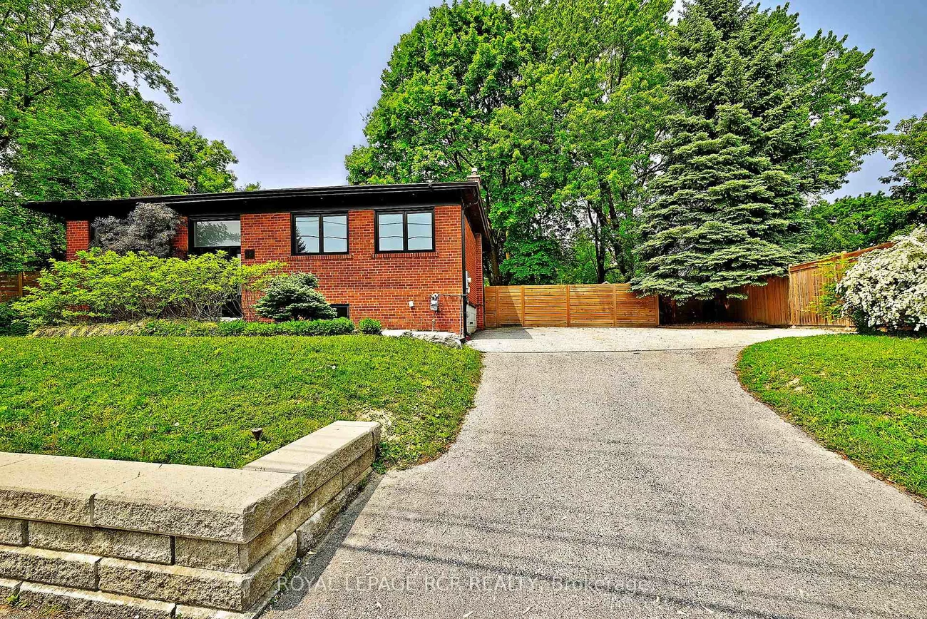 93, Queen, Central Newmarket, Newmarket