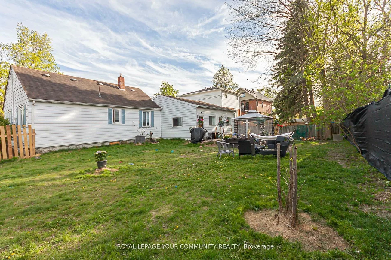 593, Watson, Huron Heights-Leslie Valley, Newmarket