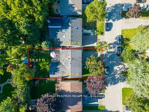 374, Borden, Central Newmarket, Newmarket