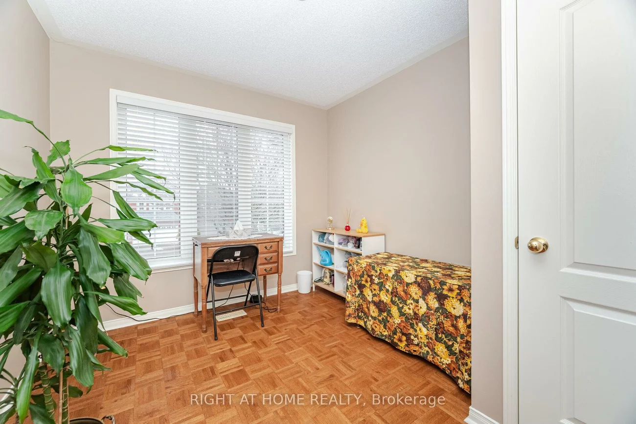 910, Oaktree, Summerhill Estates, Newmarket