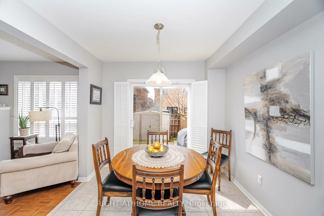 910, Oaktree, Summerhill Estates, Newmarket