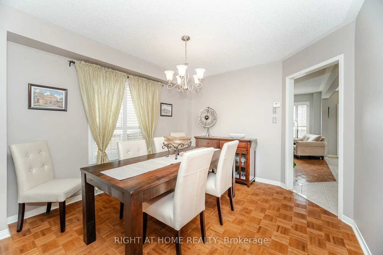 910, Oaktree, Summerhill Estates, Newmarket