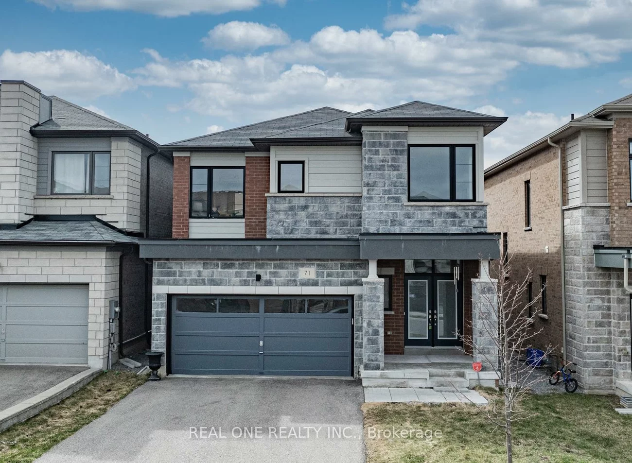 71, Tango, Woodland Hill, Newmarket