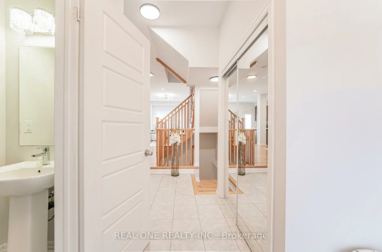 71, Tango, Woodland Hill, Newmarket