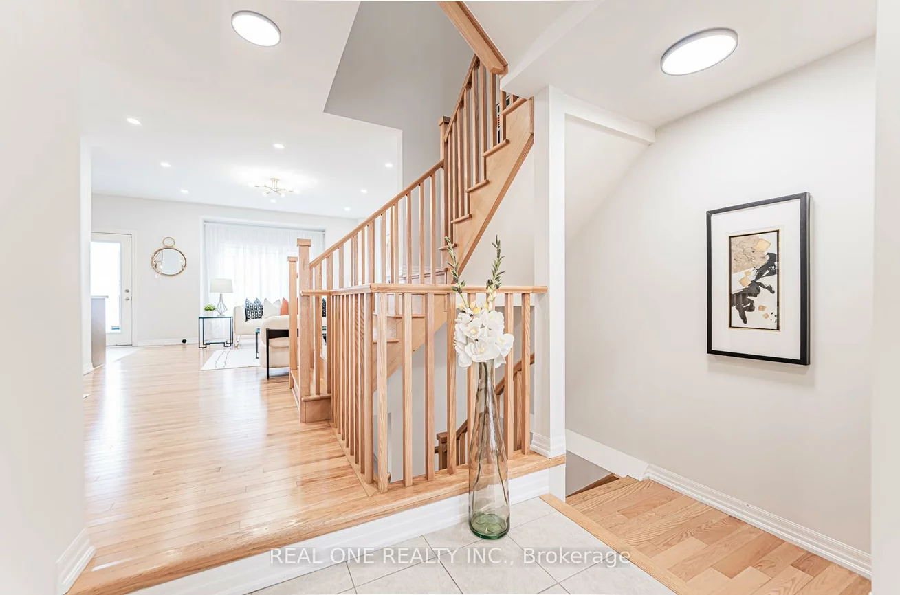 71, Tango, Woodland Hill, Newmarket