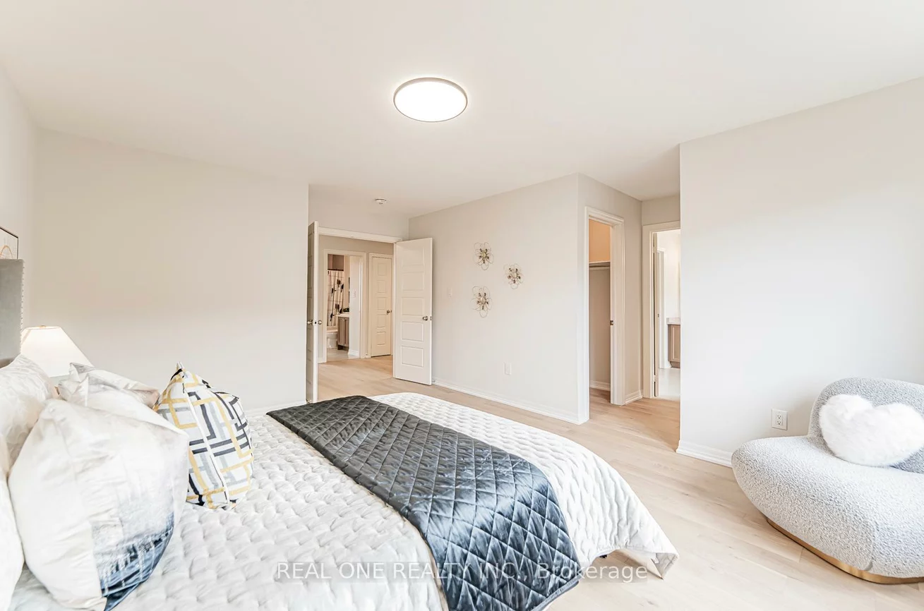 71, Tango, Woodland Hill, Newmarket