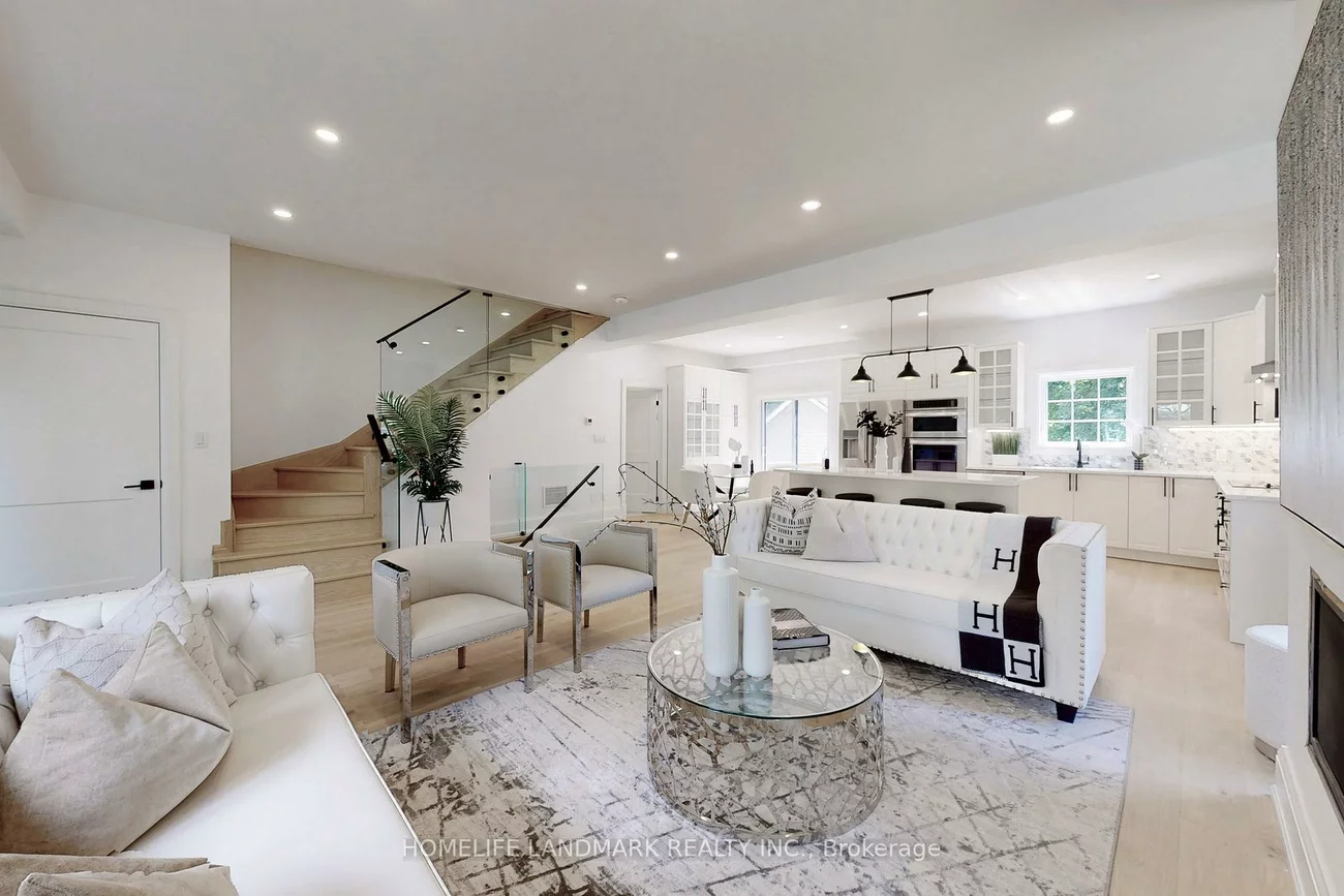 452, D'arcy, Central Newmarket, Newmarket