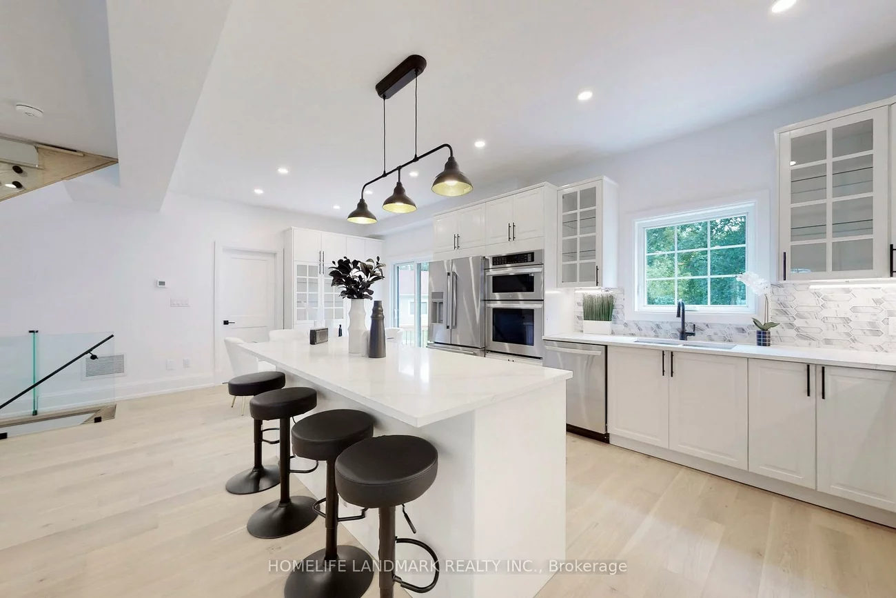 452, D'arcy, Central Newmarket, Newmarket