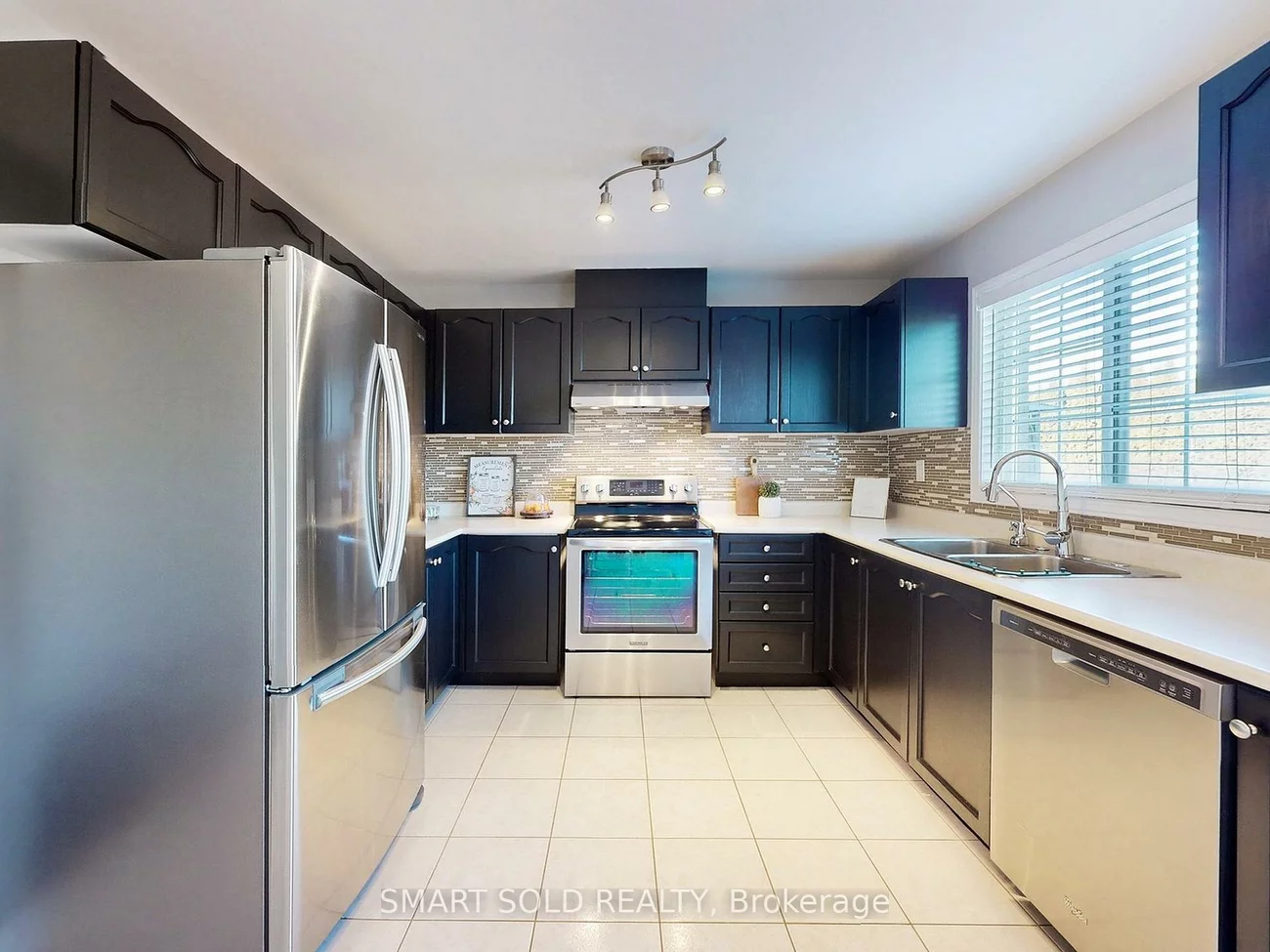 333, Flagstone, Woodland Hill, Newmarket