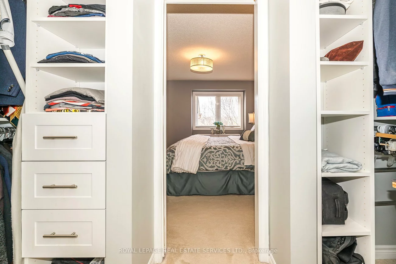 641, Bondi, Gorham-College Manor, Newmarket