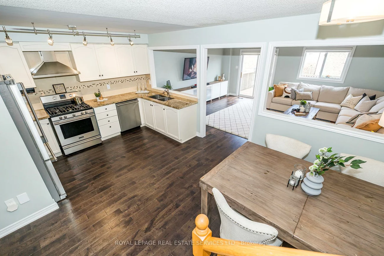 641, Bondi, Gorham-College Manor, Newmarket