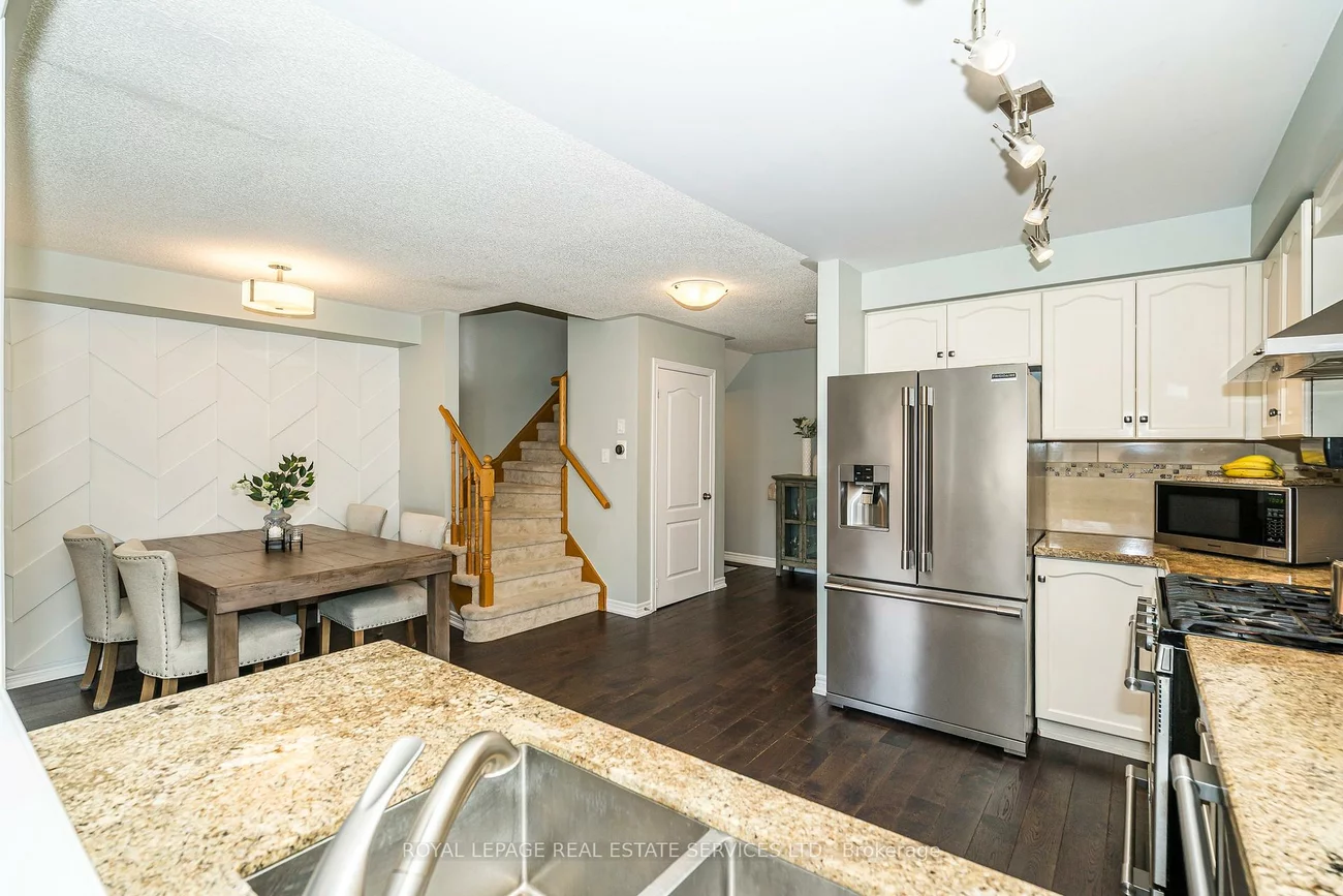 641, Bondi, Gorham-College Manor, Newmarket