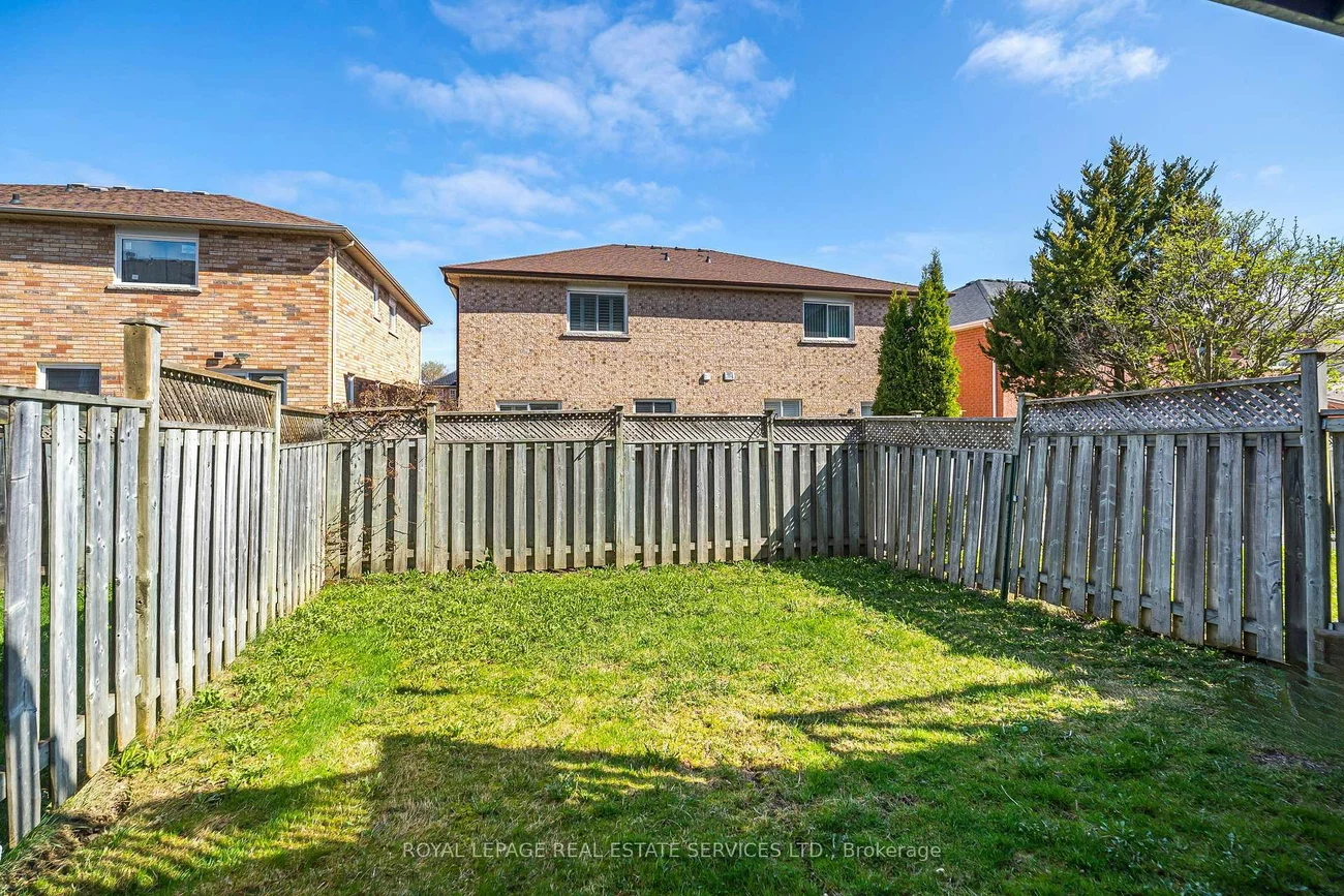 641, Bondi, Gorham-College Manor, Newmarket