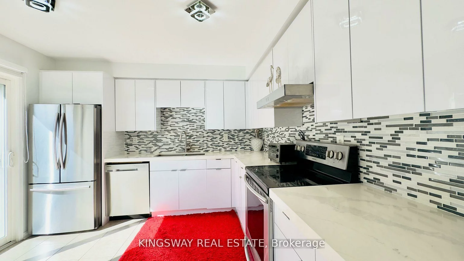 164, Gail Parks, Woodland Hill, Newmarket
