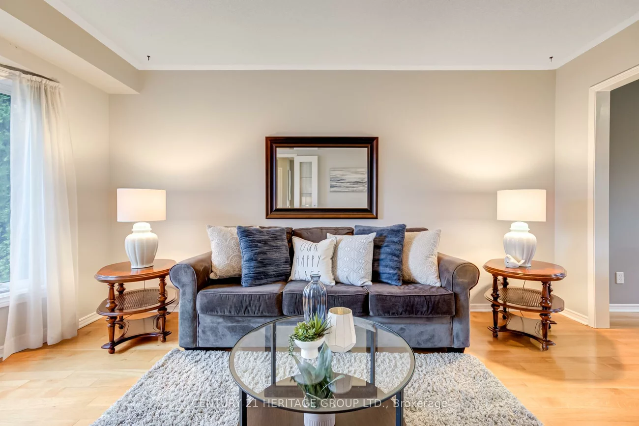 303, Alex Doner, Glenway Estates, Newmarket