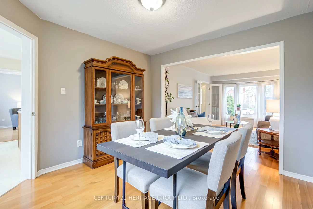 303, Alex Doner, Glenway Estates, Newmarket