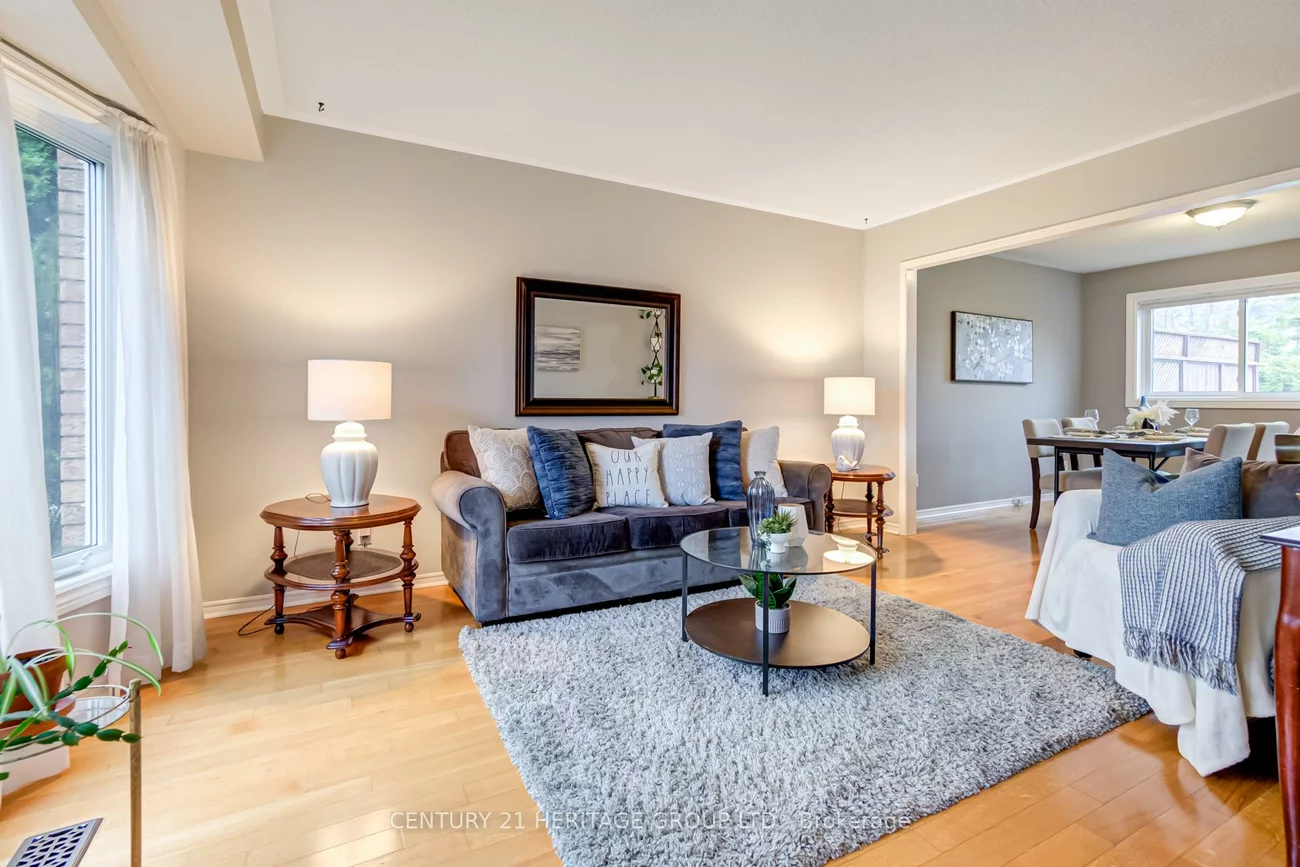 303, Alex Doner, Glenway Estates, Newmarket