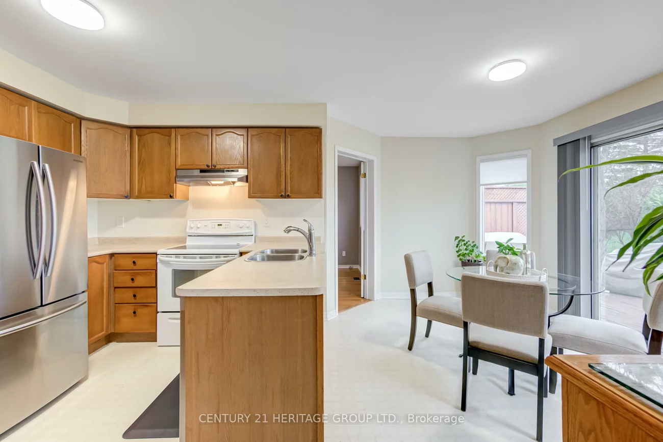303, Alex Doner, Glenway Estates, Newmarket