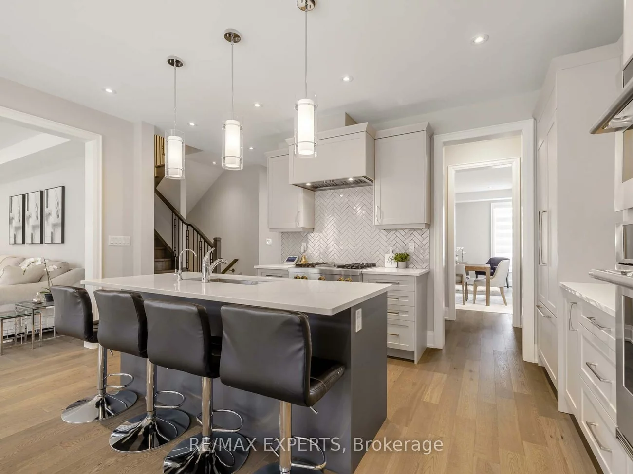 75, Bethpage, Glenway Estates, Newmarket