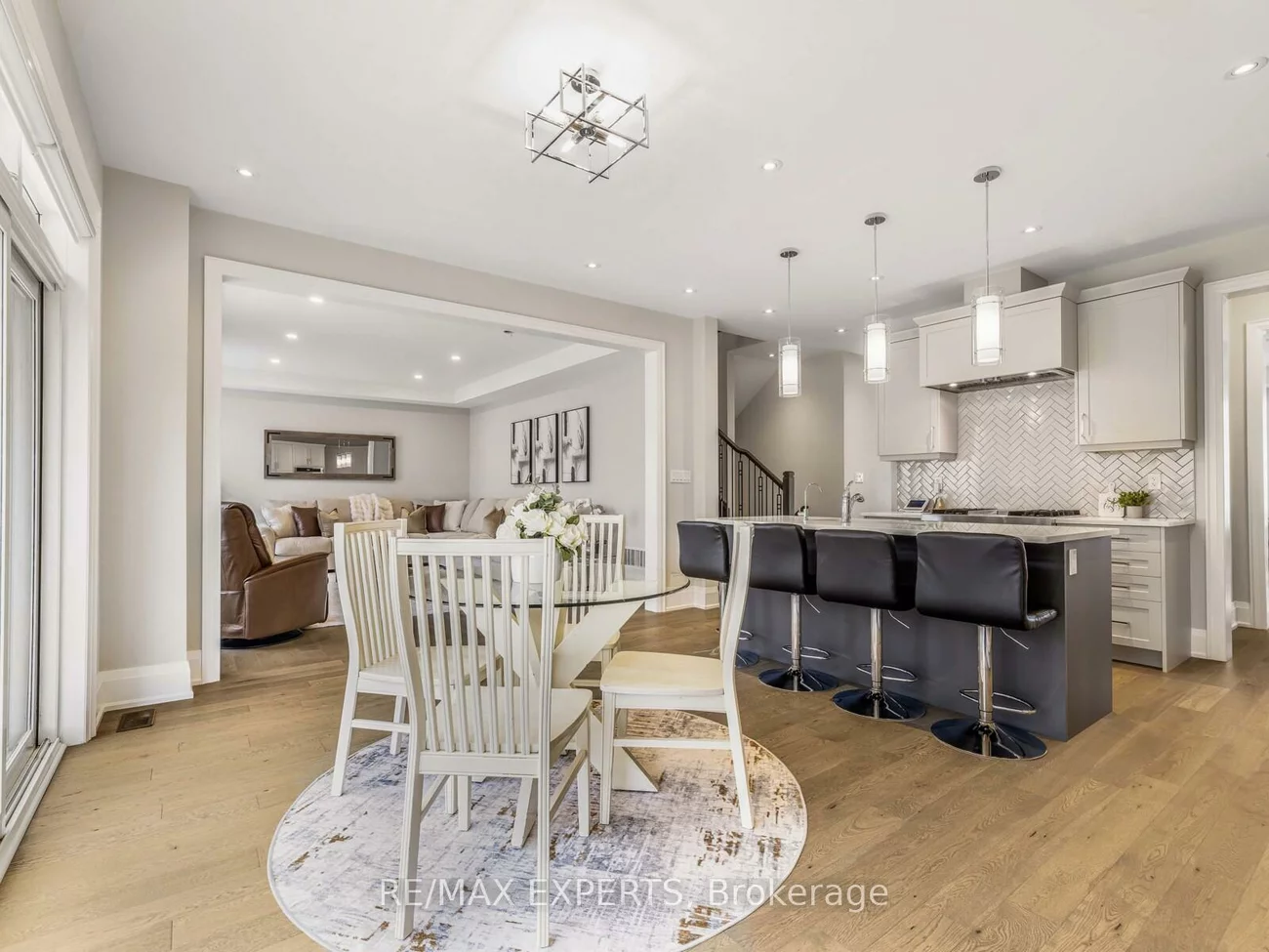 75, Bethpage, Glenway Estates, Newmarket