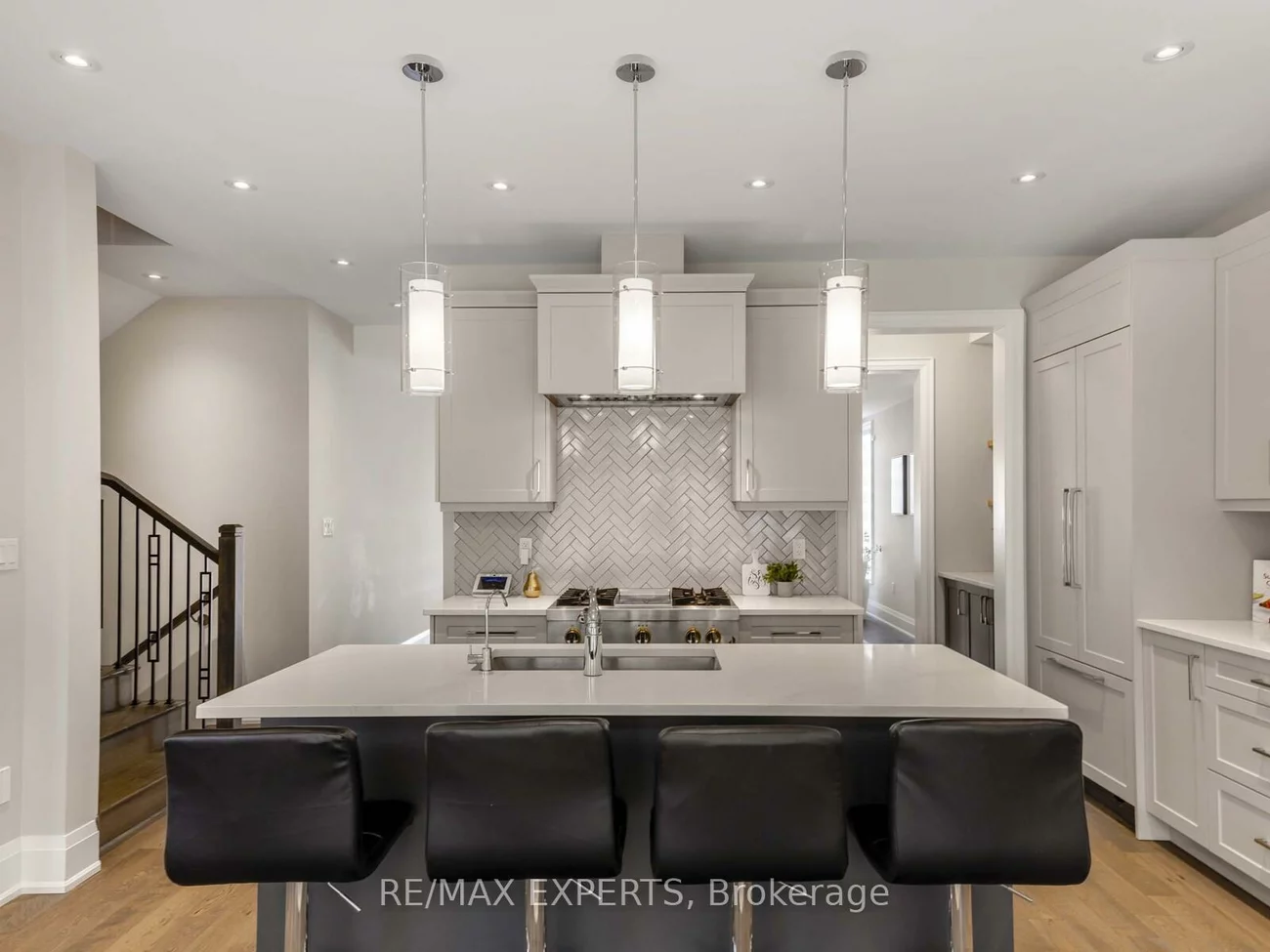 75, Bethpage, Glenway Estates, Newmarket