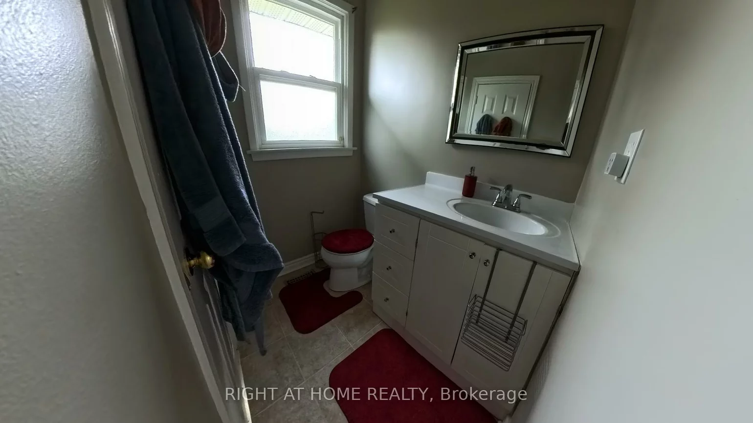 190, Beechwood, Central Newmarket, Newmarket