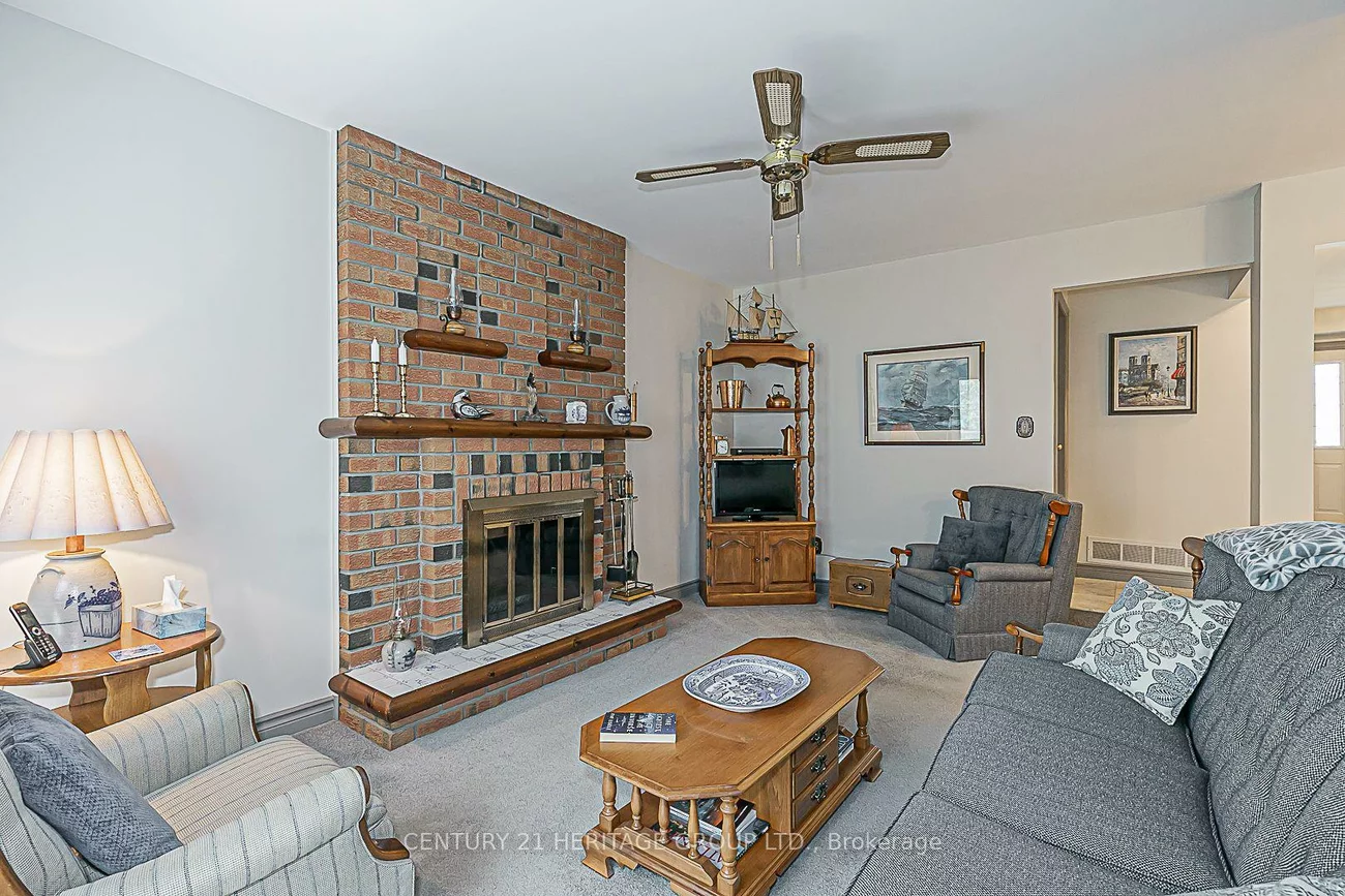861, Columbia, Huron Heights-Leslie Valley, Newmarket