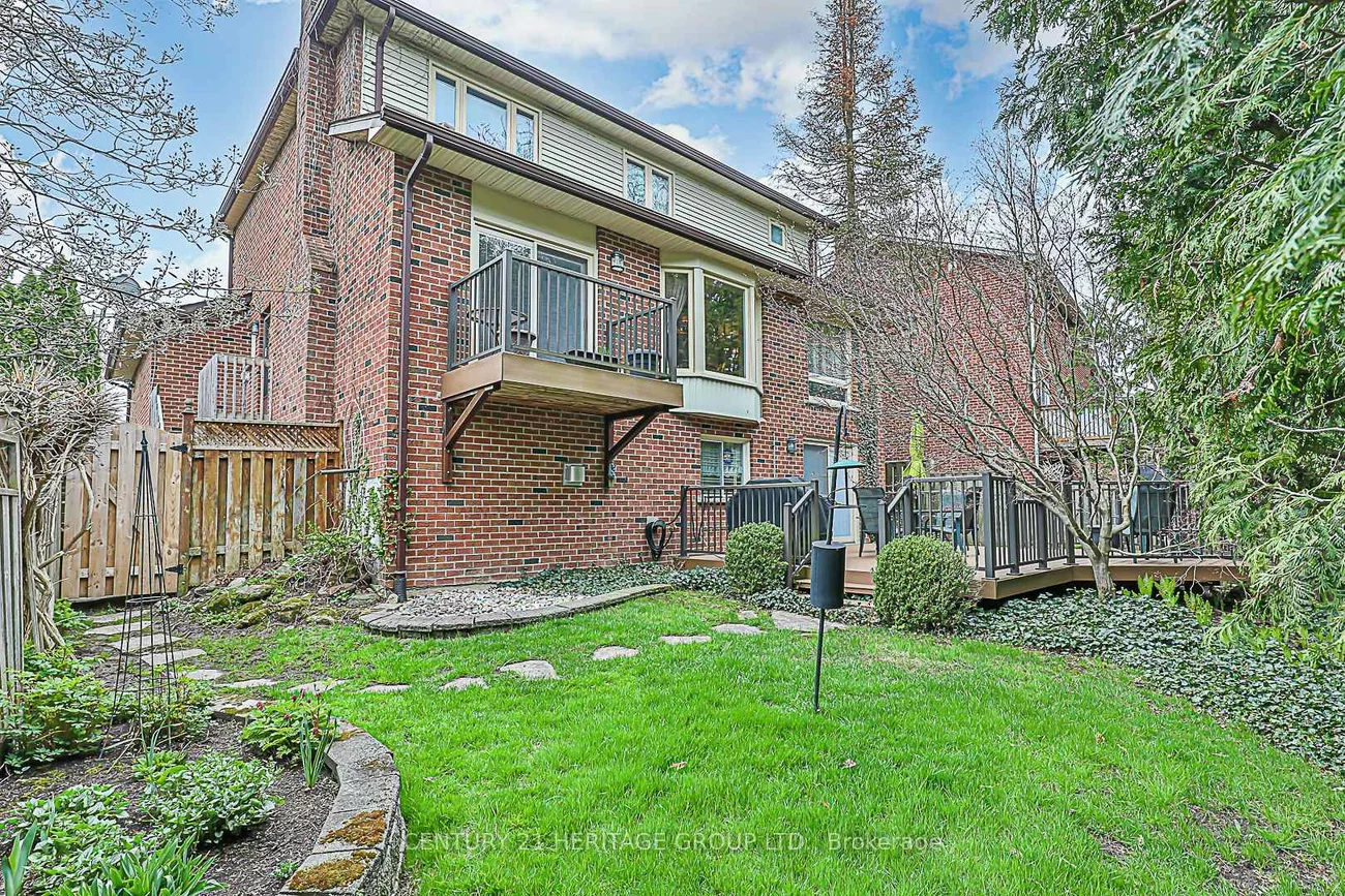 861, Columbia, Huron Heights-Leslie Valley, Newmarket