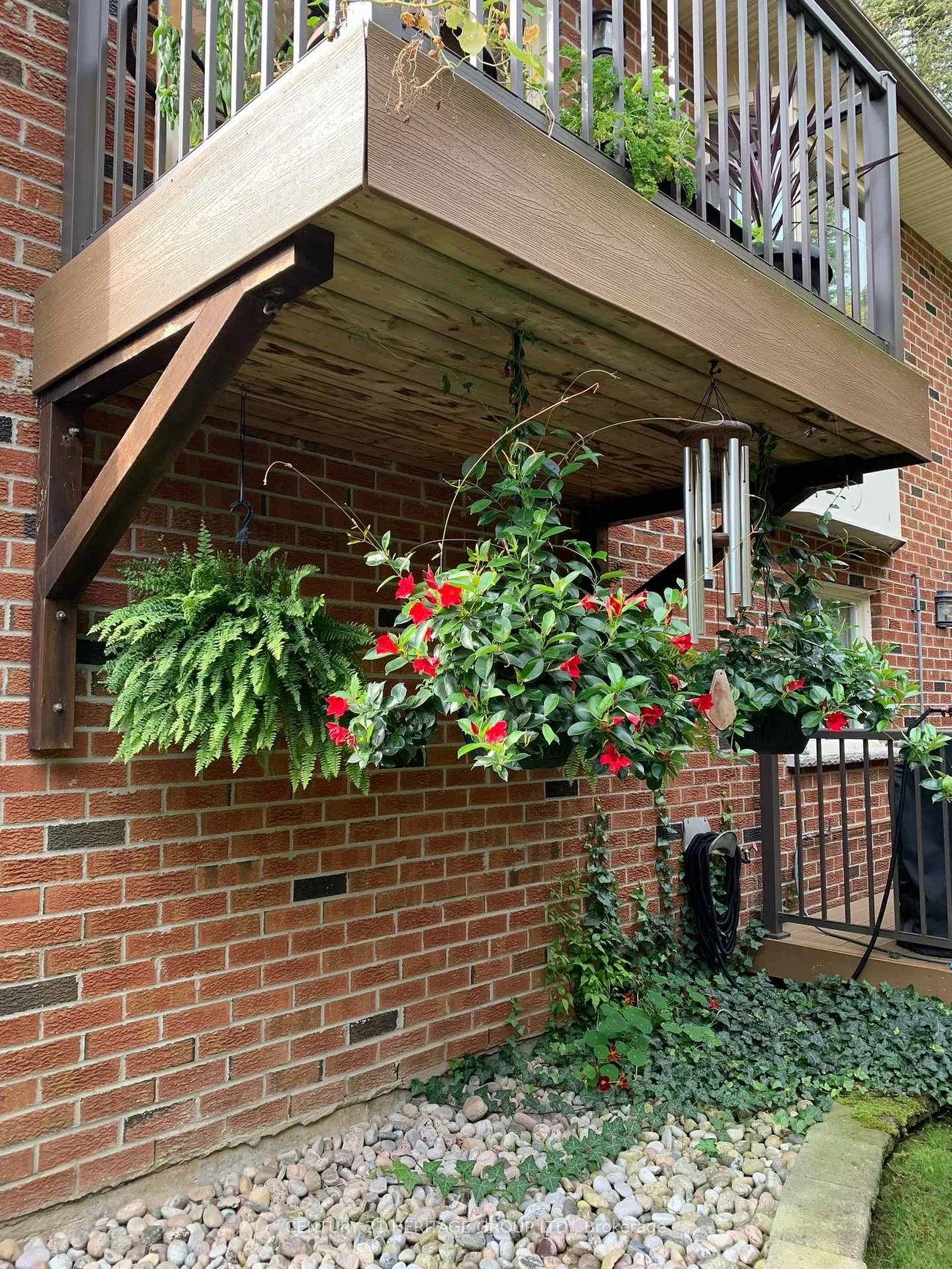 861, Columbia, Huron Heights-Leslie Valley, Newmarket