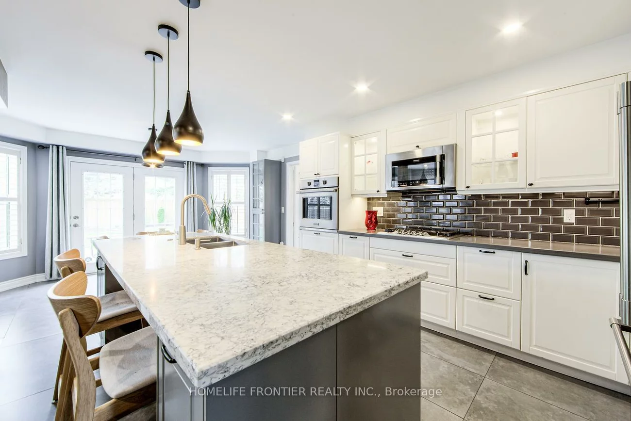 292, Crossland, Glenway Estates, Newmarket