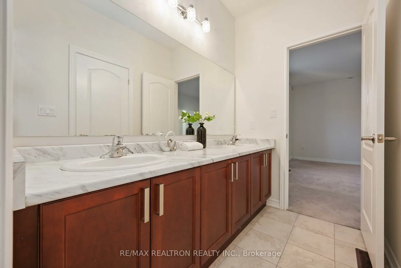 307, Reg Harrison, Glenway Estates, Newmarket