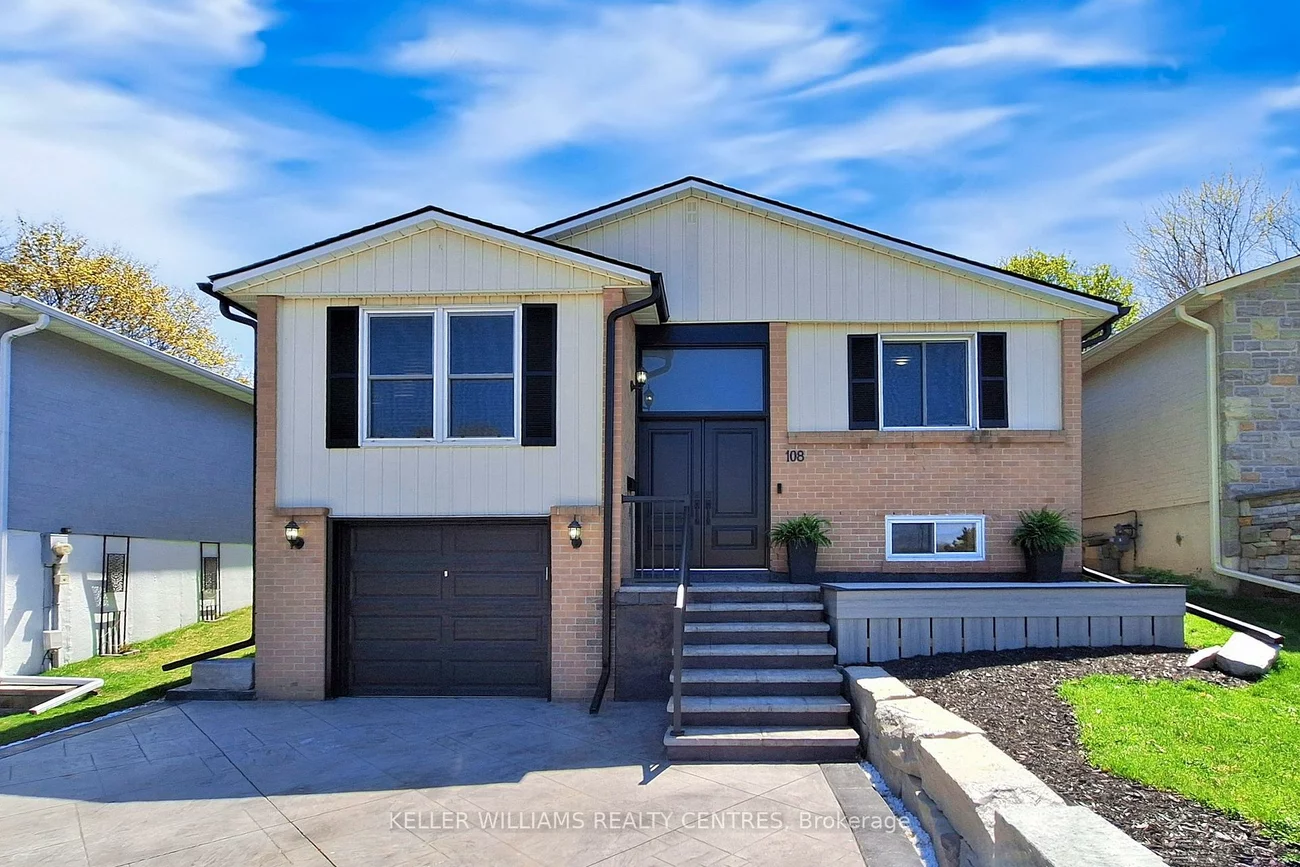 108, Armitage, Central Newmarket, Newmarket