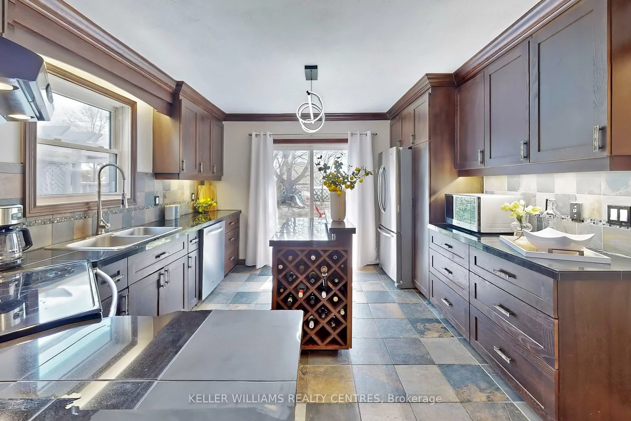 108, Armitage, Central Newmarket, Newmarket