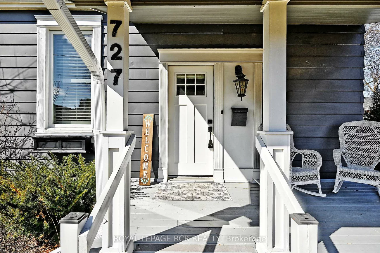 727, Lowell, Gorham-College Manor, Newmarket