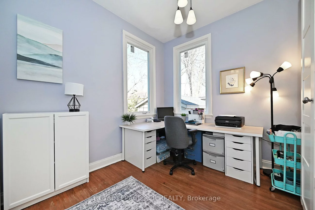 727, Lowell, Gorham-College Manor, Newmarket