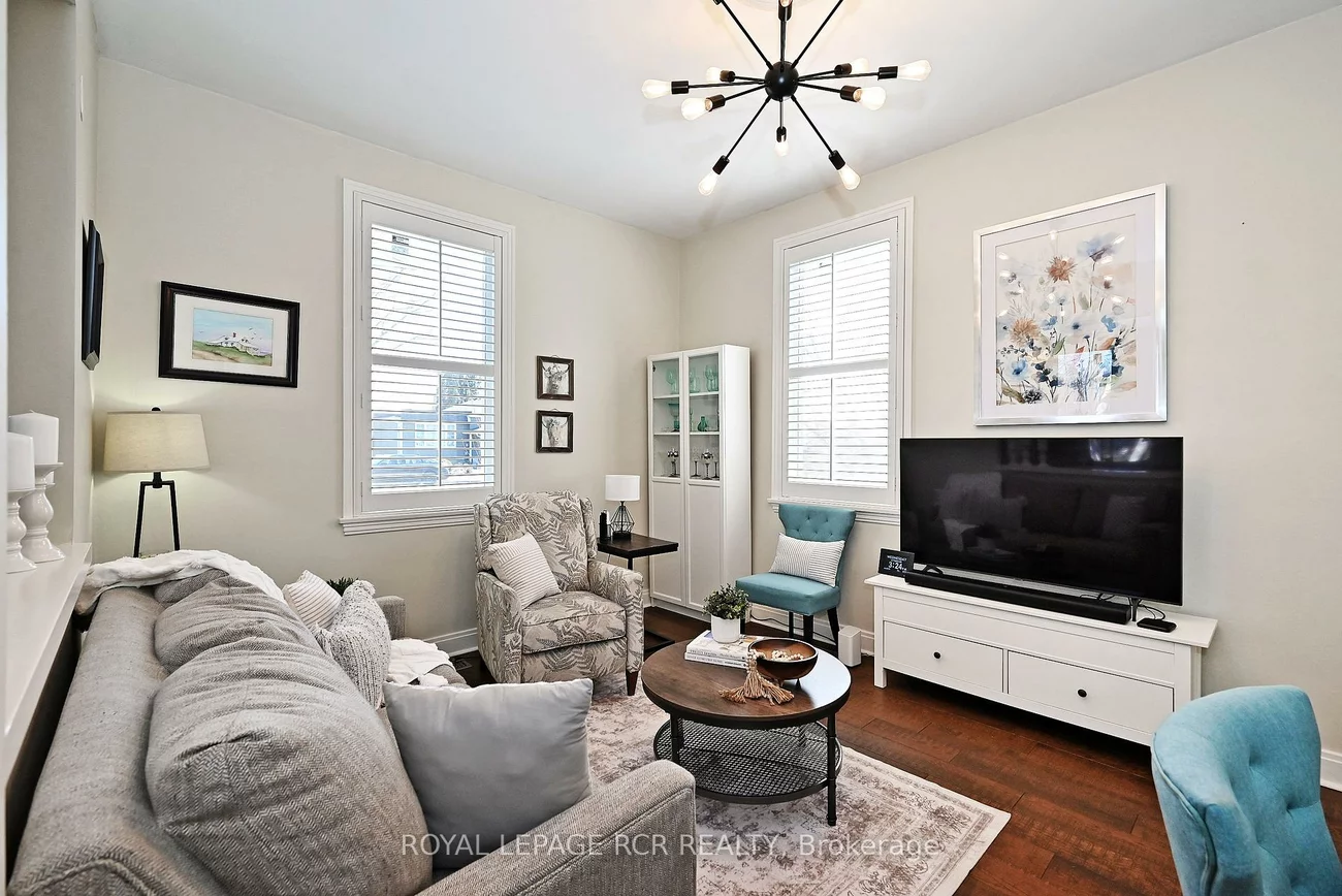 727, Lowell, Gorham-College Manor, Newmarket