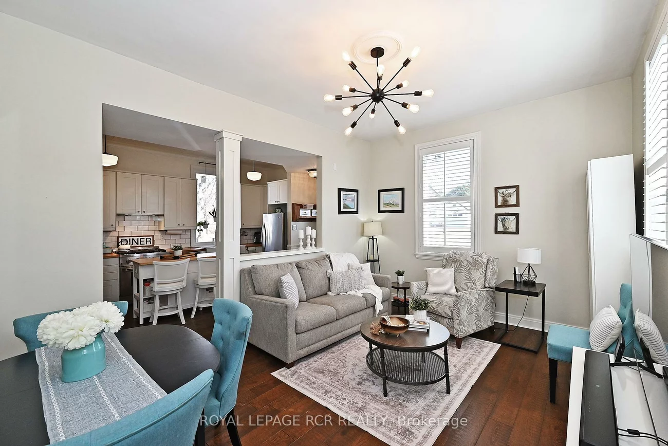727, Lowell, Gorham-College Manor, Newmarket