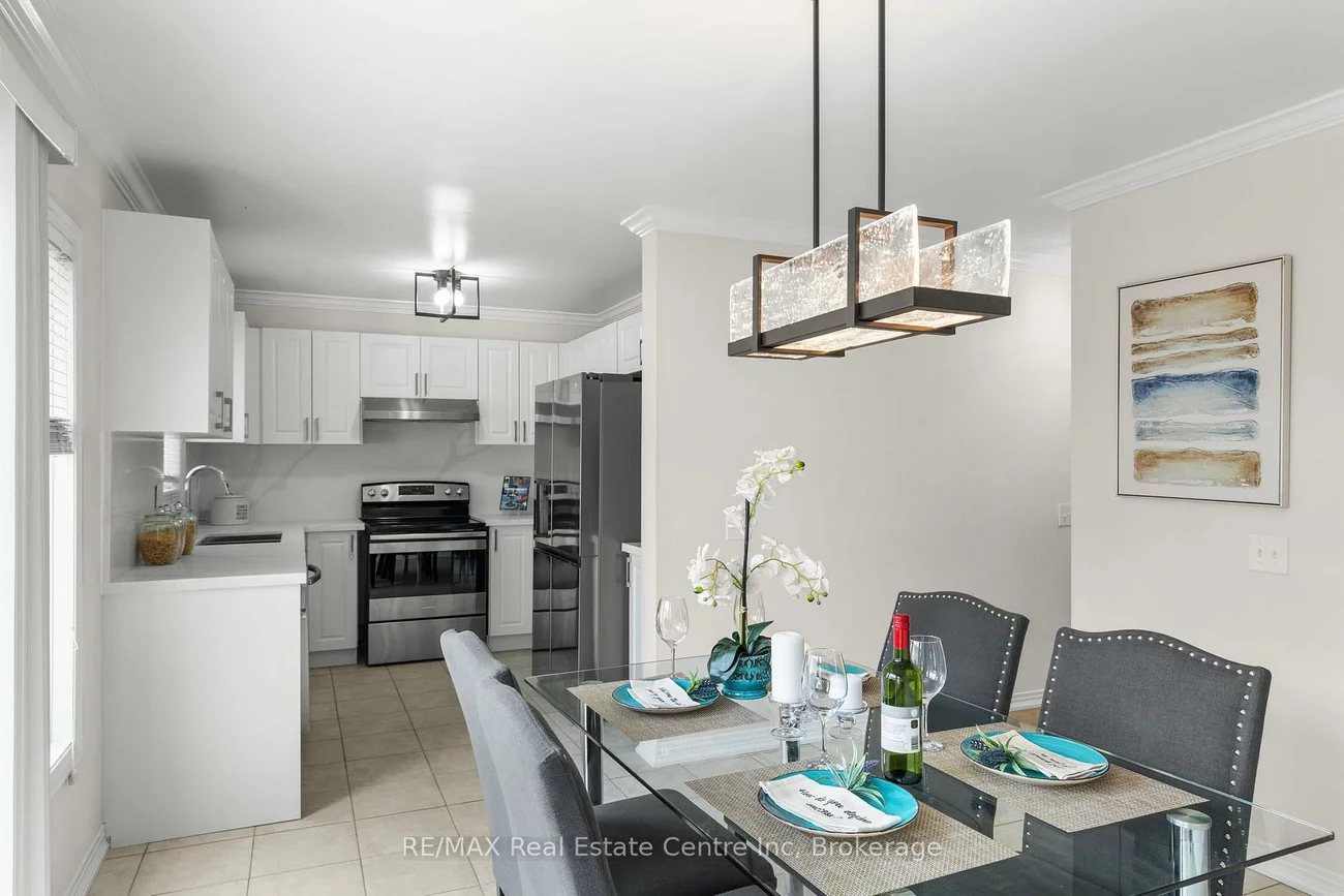 102, Gail Parks, Woodland Hill, Newmarket