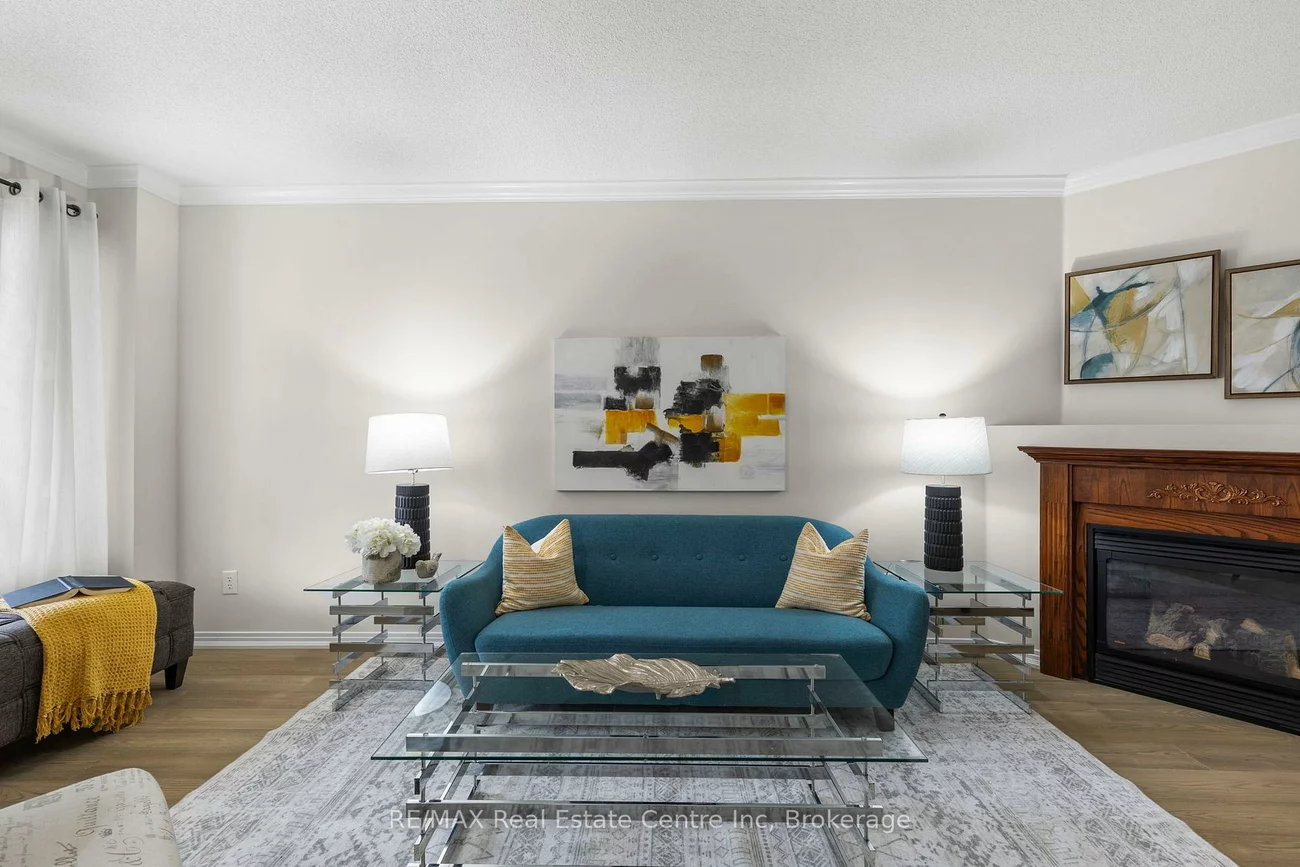 102, Gail Parks, Woodland Hill, Newmarket