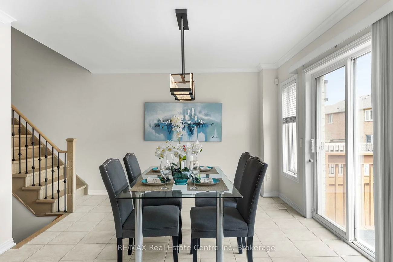 102, Gail Parks, Woodland Hill, Newmarket