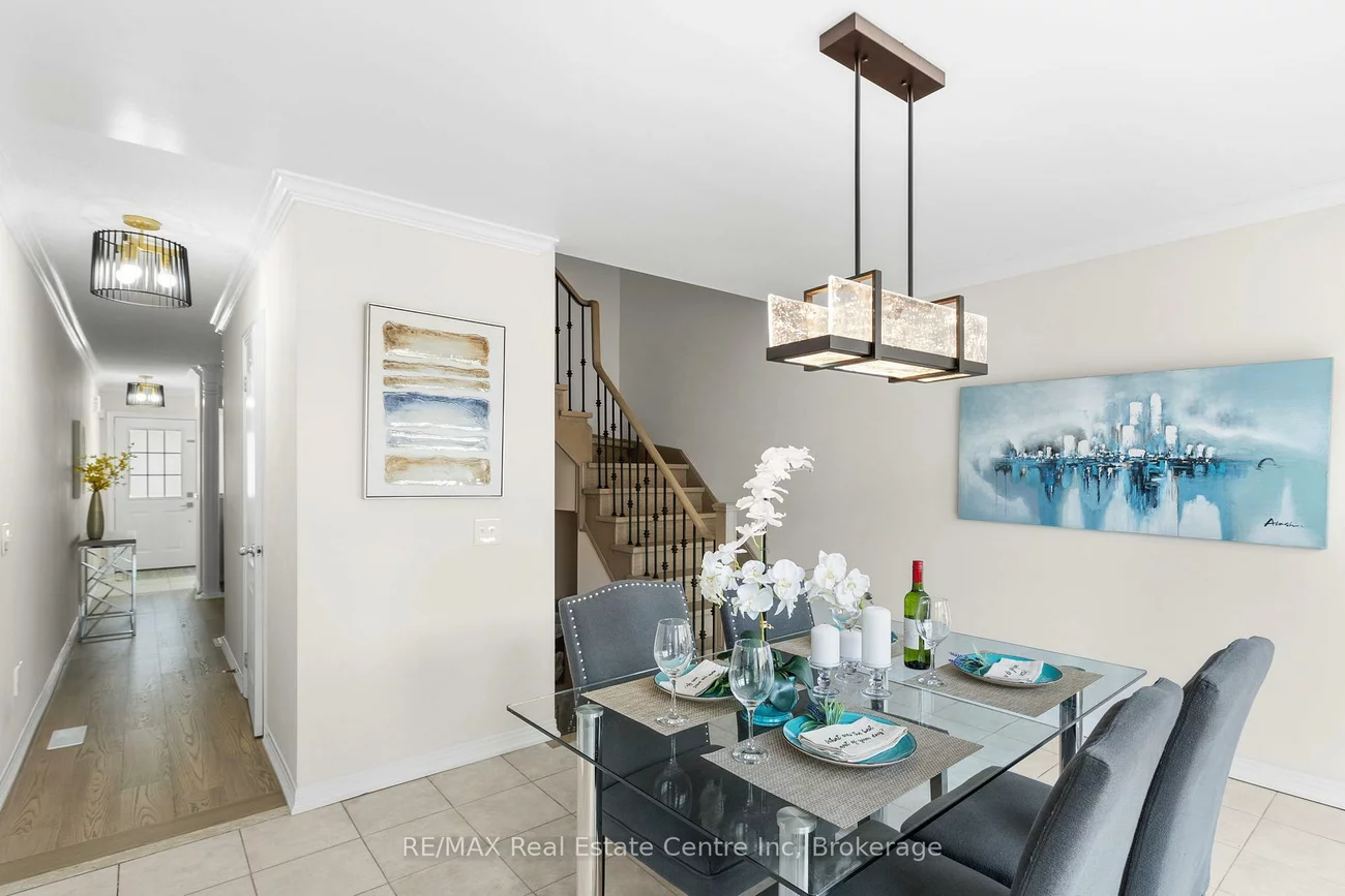 102, Gail Parks, Woodland Hill, Newmarket
