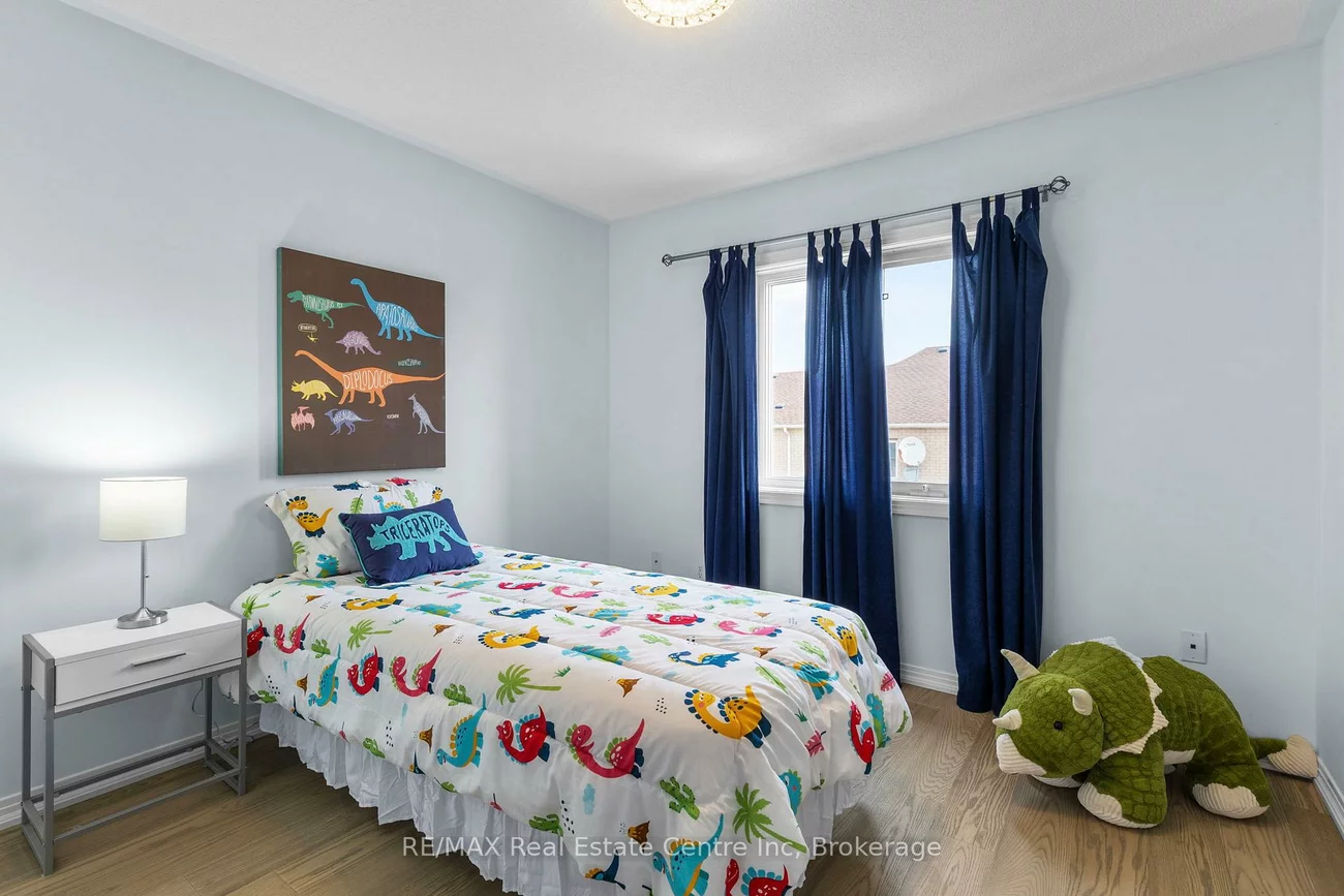 102, Gail Parks, Woodland Hill, Newmarket