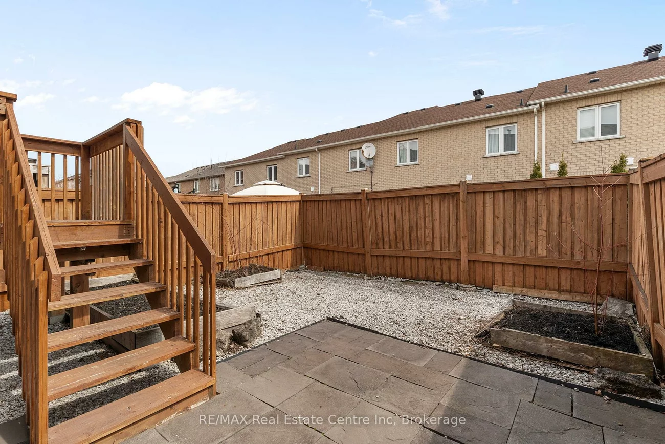 102, Gail Parks, Woodland Hill, Newmarket