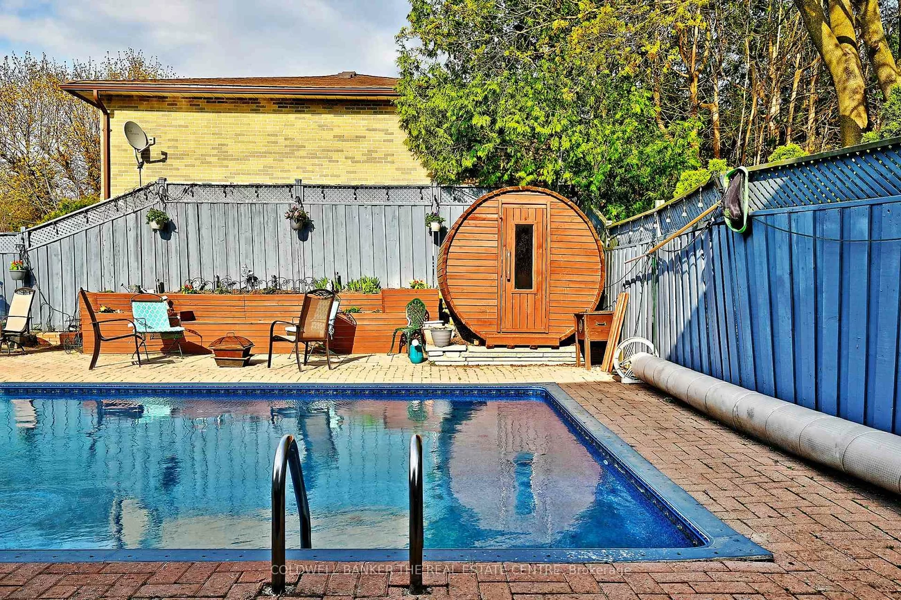 940, Wildwood, Huron Heights-Leslie Valley, Newmarket